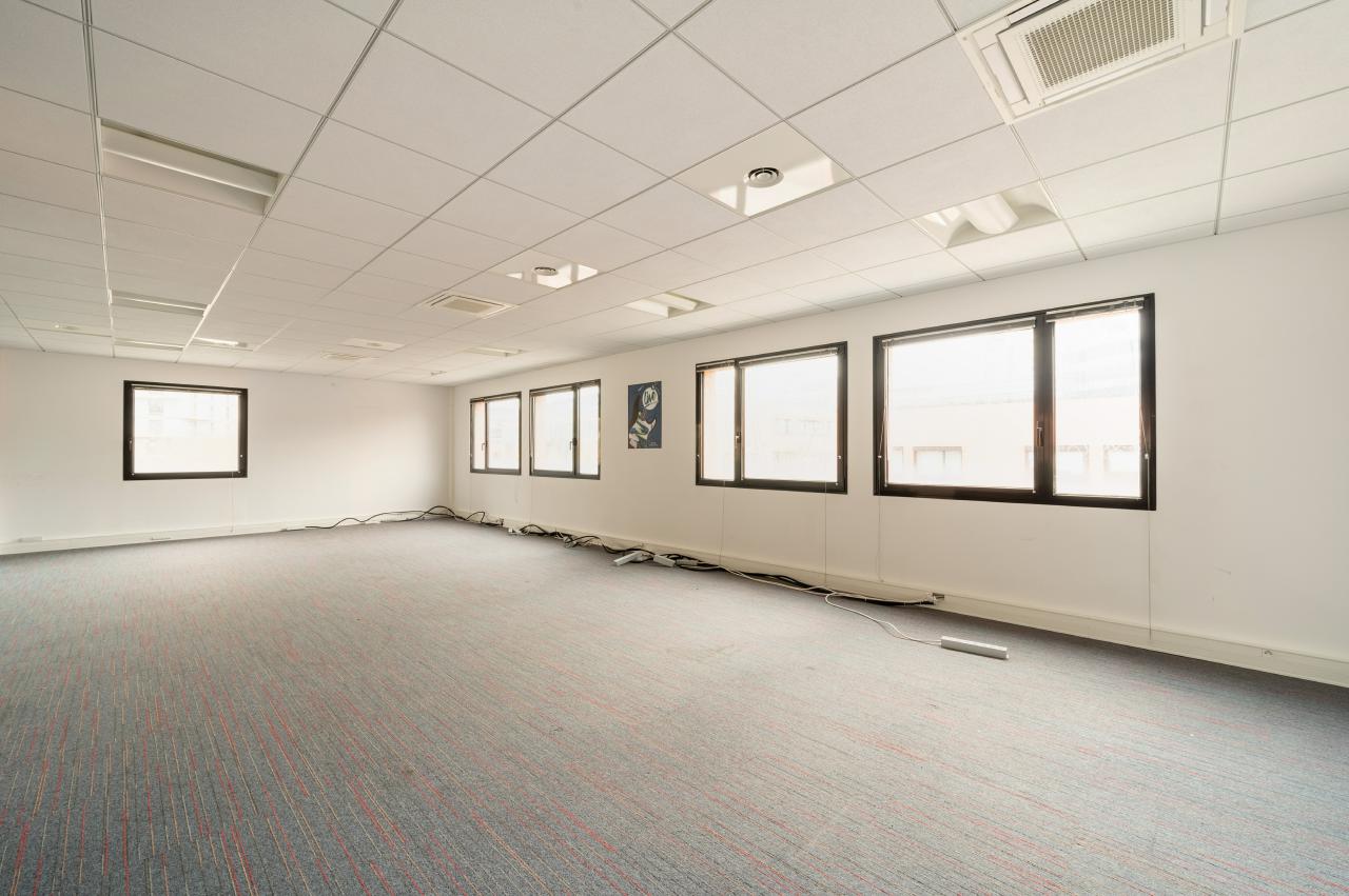 Bureau Issy-les-Moulineaux 5549m² Location bureau Issy-les-Moulineaux Hauts-de-Seine OLBUR2119672 8